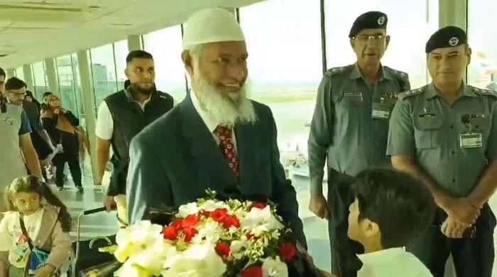 Dr Zakir Naik reaches Pakistan on days-long visit