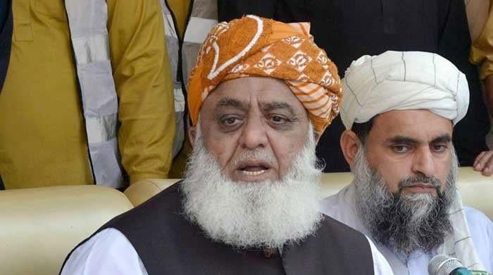 JUI-F sets Dec 8 deadline for govt as minister seeks time to ‘give bill a legal shape’