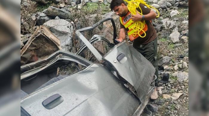 Car crash claims lives of eight family members in Kohistan