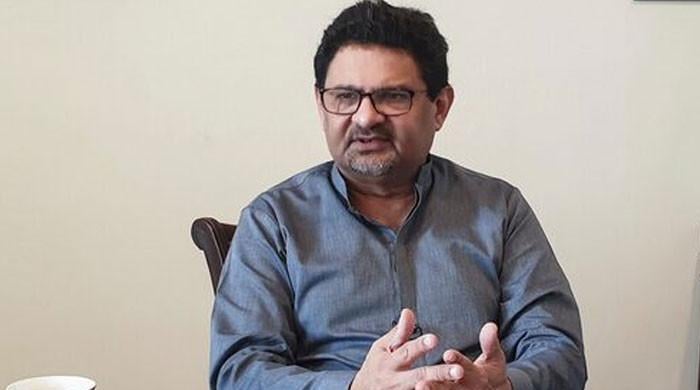 Miftah Ismail rebuffs WFP contracts allegations, warns of legal action