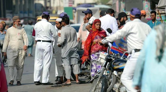 Beware! Karachi Traffic Police warn citizens of sham e-challan SMS scam
