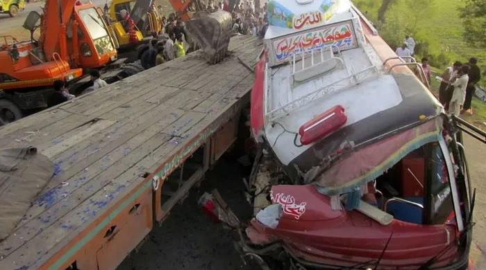 At least 11 killed, including driver and conductor, in Khairpur bus crash