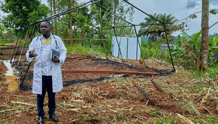 Ebola patients flee in attacks on Congo health facilities, hobbling response