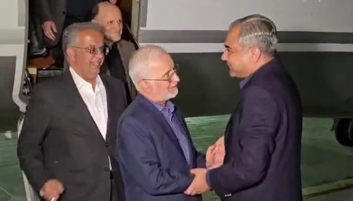 Iran’s Interior Minister Eskandar Momeni lands in Pakistan